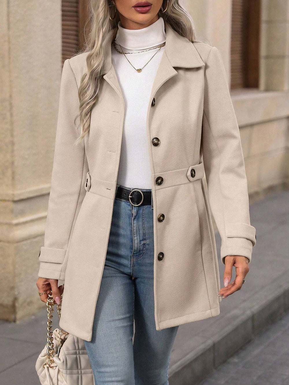 Manteau élégant en laine pour femme, coupe droite