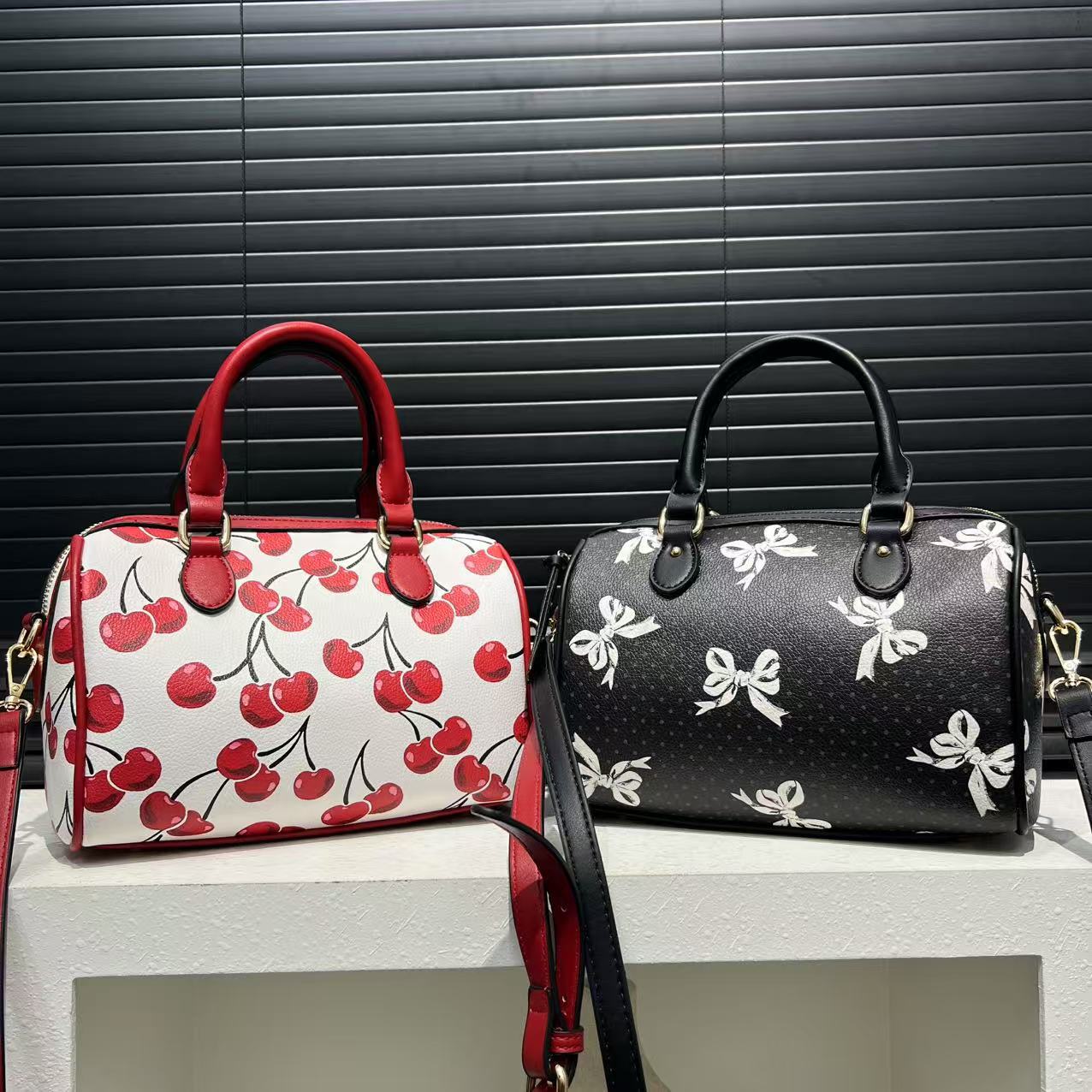 Soft Leather Patchwork Handbag – Versatile Everyday Design