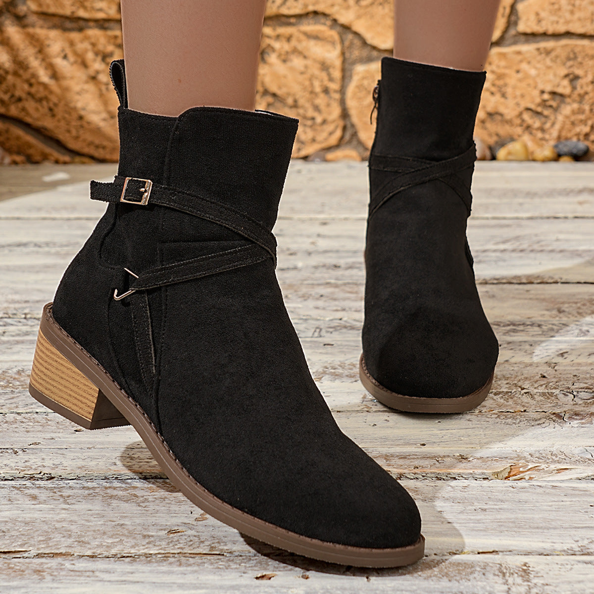 Bottines à talon moyen avec brides croisées et fermeture éclair latérale pour femme