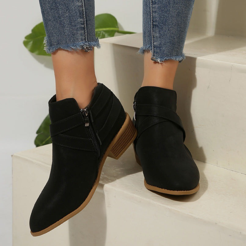 Bottines en cuir à talon épais avec boucle de ceinture et fermeture éclair latérale pour femme