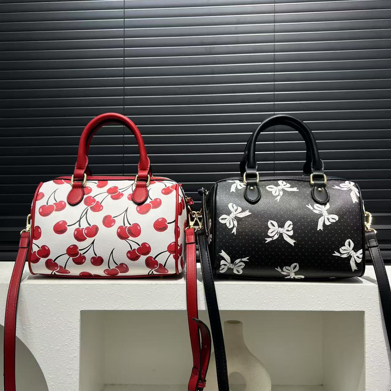 Soft Leather Patchwork Handbag – Versatile Everyday Design